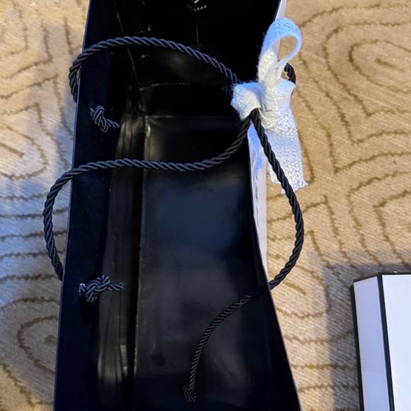 Chanel White Box with Black Accents - Picture 10 of 16